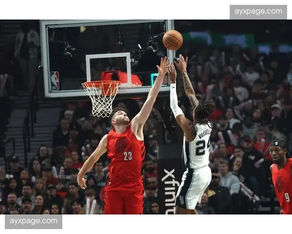 效率分析:开拓者不敌马刺,新秀萨尔篮下命中率仅为40%,遭遇新秀墙 效率分析:开拓者不敌马刺,新秀萨尔篮下命中率仅为40%,遭遇新秀墙